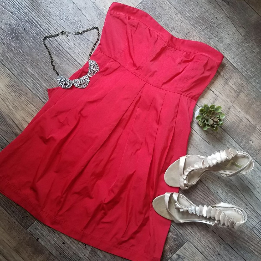 THEORY HEARTSHAPE DRESS SIZE 6